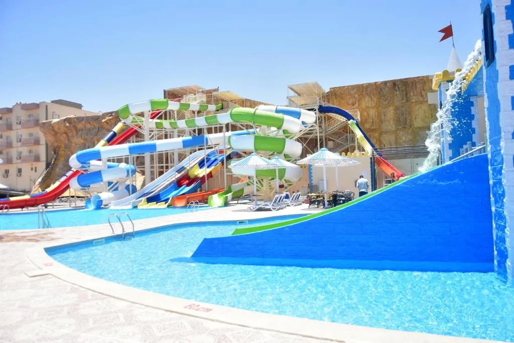 AMC Royal Hotel & Spa - Kitesurf Hotel in Hurghada, Egypt