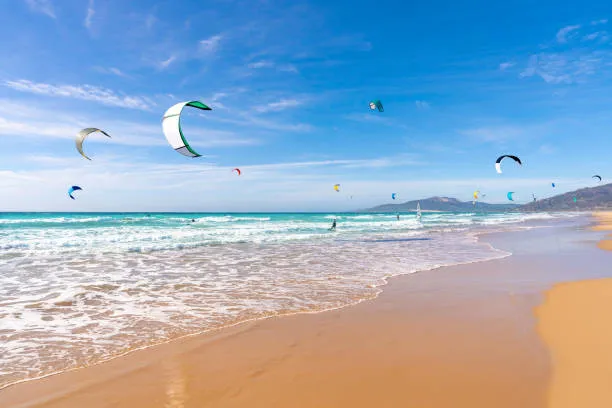 Kitesurfing in Spain - Kite Spots and Hotels